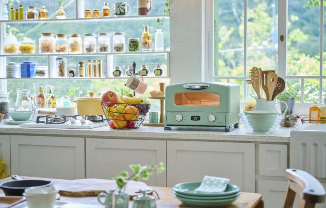 The Sengoku Aladdin Graphite Grill & Toaster Oven Arrives in Australia
